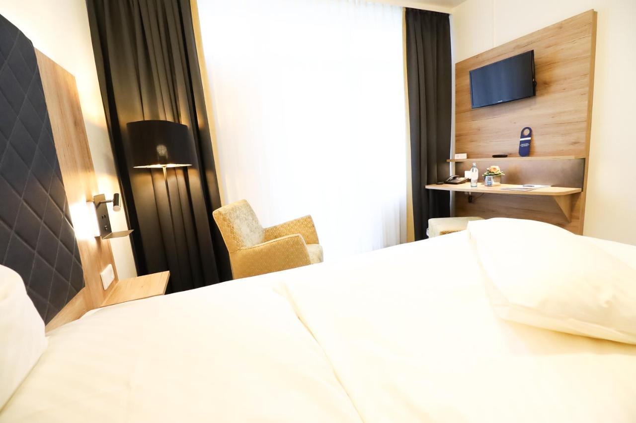 Hotel Wiehen-Therme Hullhorst Екстер'єр фото