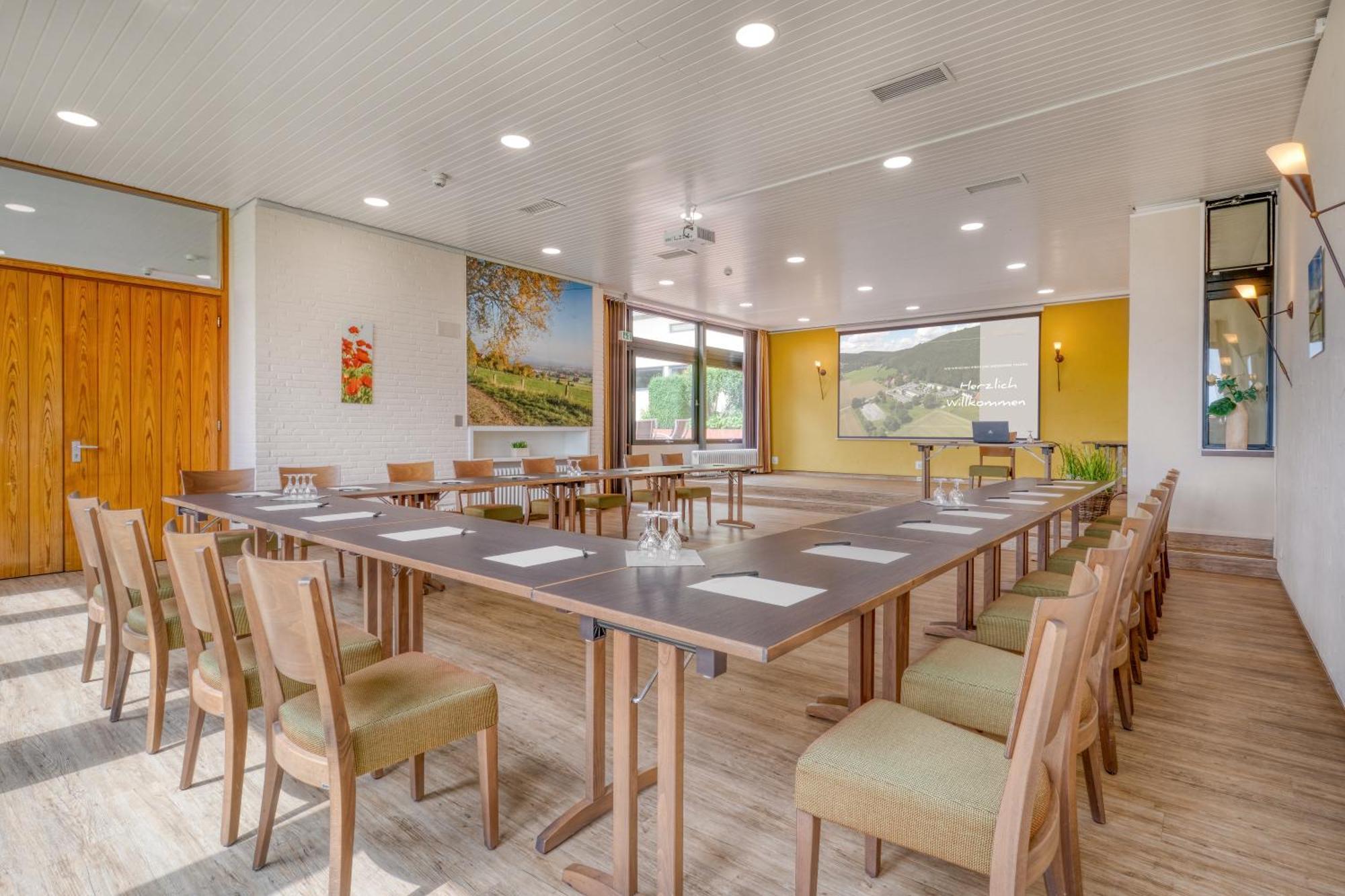 Hotel Wiehen-Therme Hullhorst Екстер'єр фото