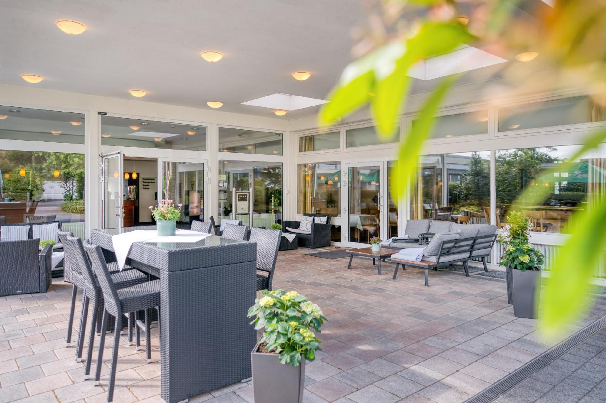 Hotel Wiehen-Therme Hullhorst Екстер'єр фото