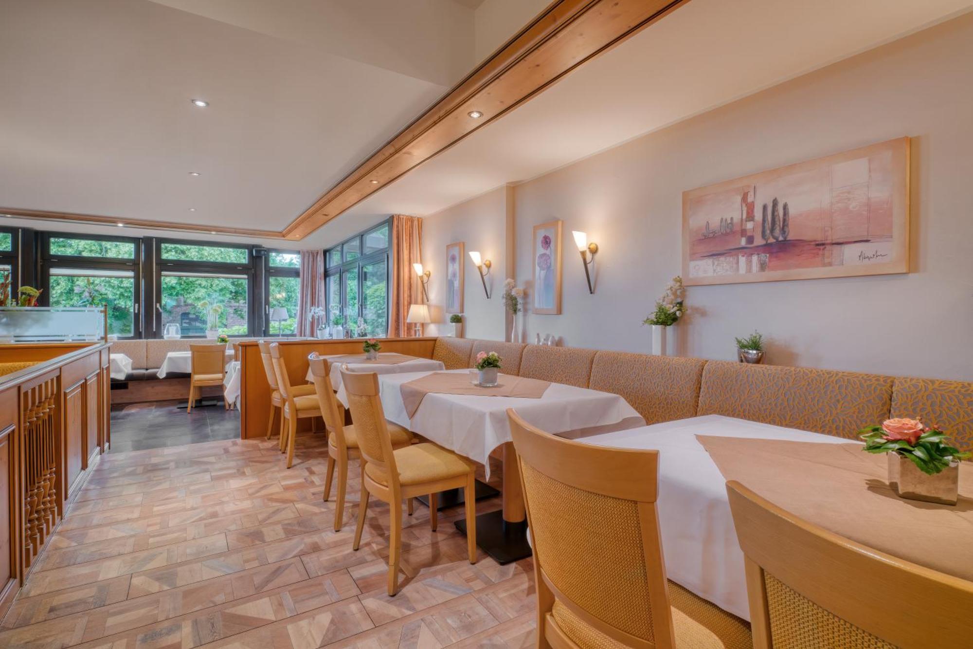 Hotel Wiehen-Therme Hullhorst Екстер'єр фото