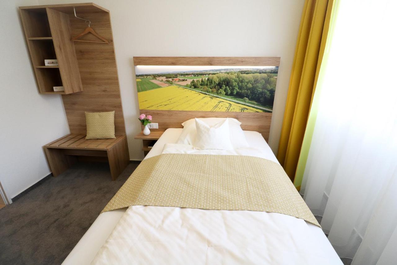 Hotel Wiehen-Therme Hullhorst Екстер'єр фото
