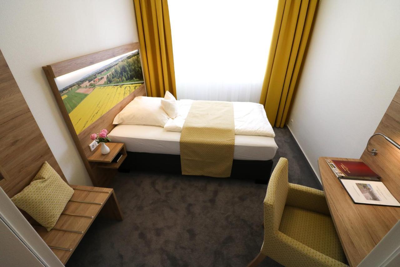 Hotel Wiehen-Therme Hullhorst Екстер'єр фото