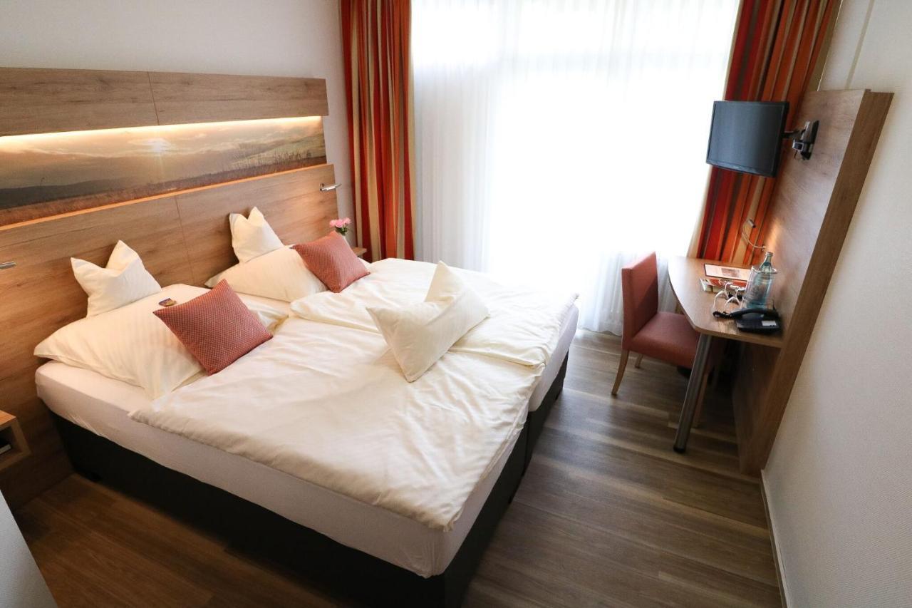 Hotel Wiehen-Therme Hullhorst Екстер'єр фото